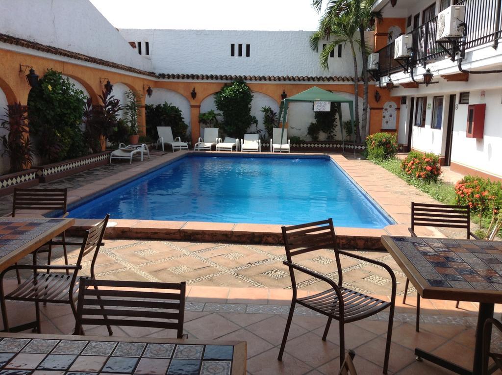 Hotel & Suites Coral Puerto Vallarta Kültér fotó